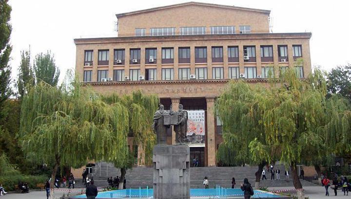 ԵՊՀ համաշխարհային պատմության ամբիոնը որևէ առնչություն չունի ԿԳՄՍՆ-ի ծրագրերի հետ