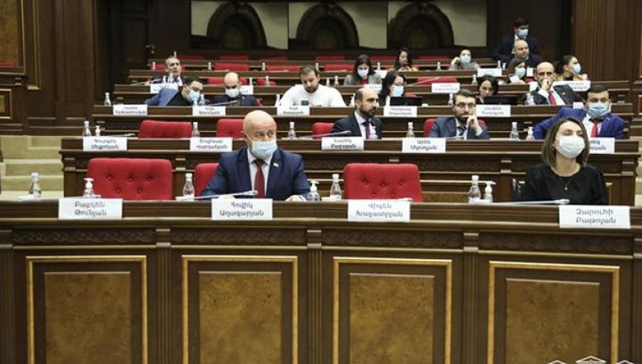 Զգուշանում են հանրության պարսավանքին դեմ առ դեմ «ծանոթանալու» հեռանկարից. «Փաստ»