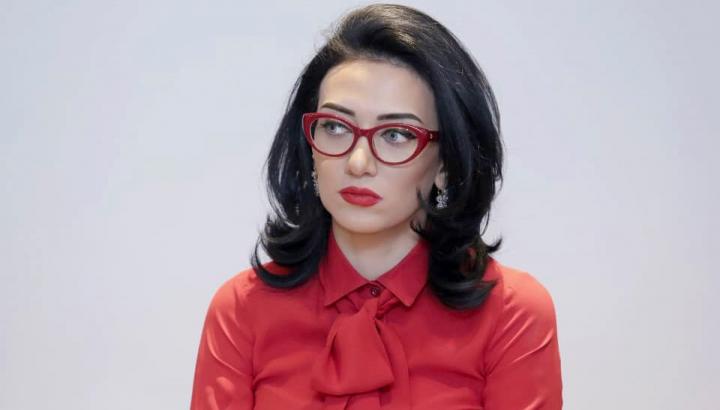 Հրաման կատարող ոստիկաններ գիտեք չէ՞ որ ձեր երեխեքի ապագան ծախածին եք պաշտպանում. Արփինե Հովհաննիսյան