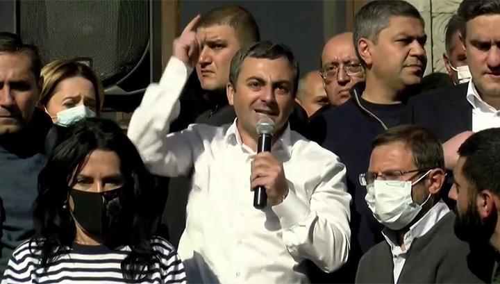 Այս պահին մայրաքաղաք մտնող բոլոր ճանապարհները փակ են. Իշխան Սաղաթելյան