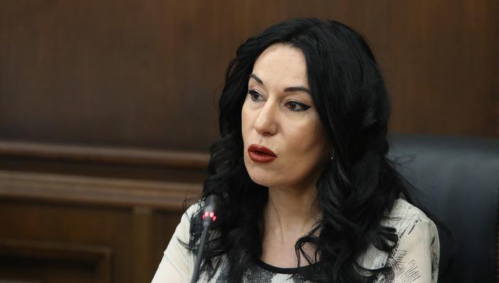 Քննիչն ասաց՝ եթե հիմա չհասնեմ ԱԺ, իմ դուռը կջարդեն. Նաիրա Զոհրաբյան