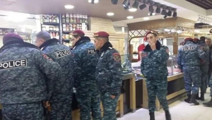 Ոստիկանական ուժեր են կենտրոնացվել Ապարանում