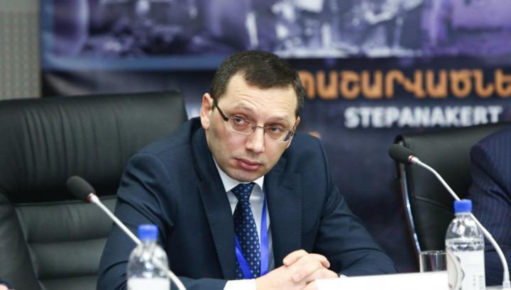 Հայերին հերթական անգամ քցեցին․ Արմեն Մինասյան