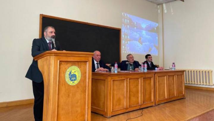 Դավիթ Բաբայանը կարևորել է Հայաստանի ու Արցախի միջև գիտական փոխգործակցության ակտիվացումը