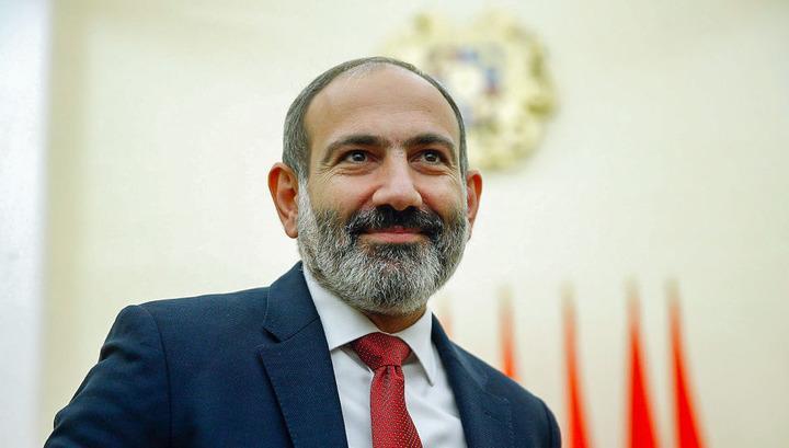 Դուք մեր հերոսներն եք. Նիկոլ Փաշինյանը՝ բուժաշխատողներին