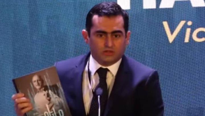 Հակոբ Արշակյանը «Սիներջի»-ի տնօրենին ծափահարելու կոչի համար նկատողություն է ստացել․ «Ժողովուրդ»