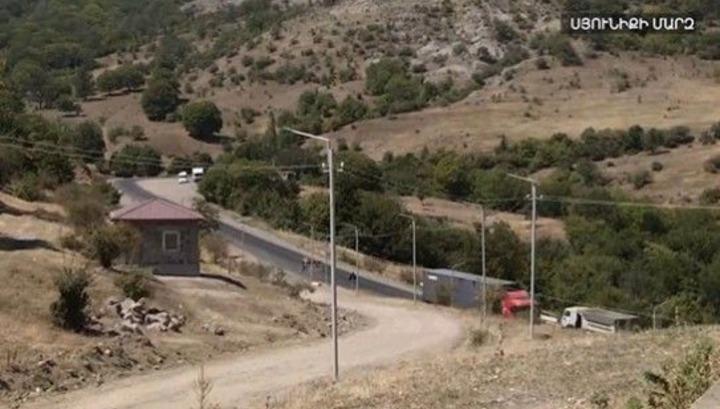 Արագ տեմպերով ադրբեջանցիները շինարարություն են անում Գորիս-Կապան ճանապարհի աջ և ձախ հատվածում. «Փաստինֆո»