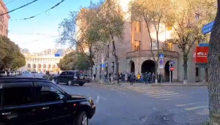 Նիկոլ Փաշինյանի ավտոշարասյան տեղաշարժի ժամանակ փակվում են Երևանի կենտրոնական փողոցները. Yerkir Media