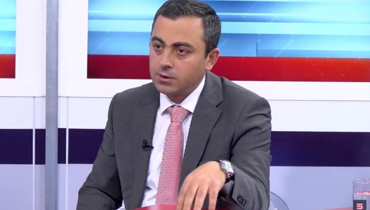 Թուրքի առաջ կզել, եկել Երևանում հայերից վրեժ ե՞ս լուծում. Իշխան Սաղաթելյանը՝ Փաշինյանին