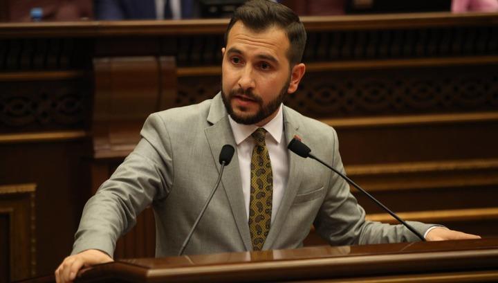 Հայկ Կոնջորյանը թաքցրել է կենսագրական տվյալները․ «Ժողովուրդ»