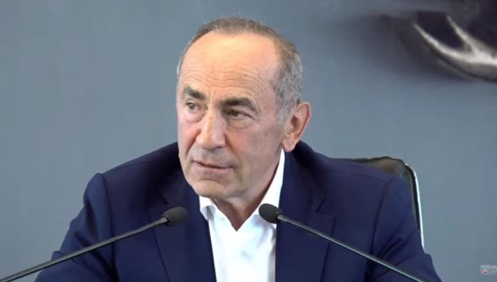 Միակ տարբերակն այս իրավիճակից դուրս գալու սրանց  հեռանալն է. ՀՀ երկրորդ նախագահ