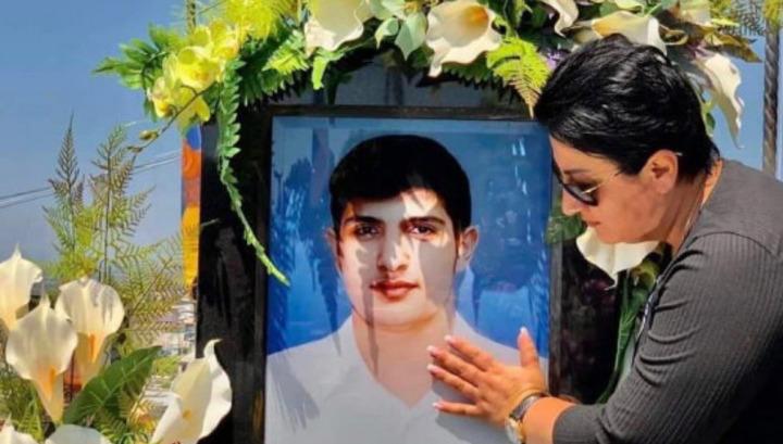 Զոհված զինծառայողի մայրը կալանավայրից ուղերձ է հղել