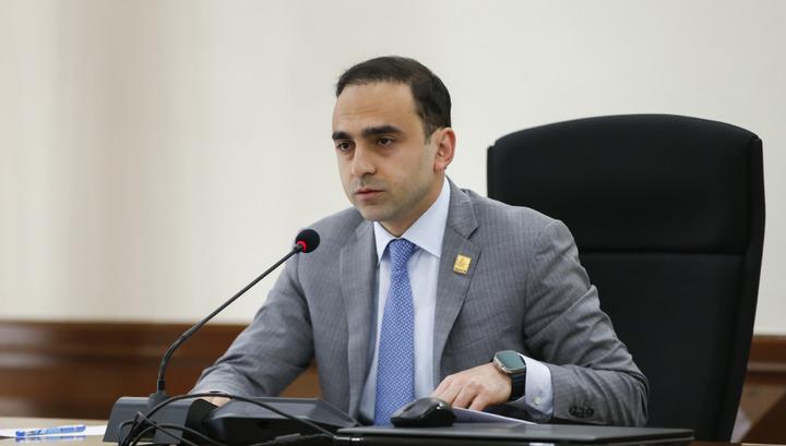 Ավինյանը շեշտել է, որ Երեւանը մի քաղաքապետ ունի, եւ բոլորը պարտավոր են միայն իր հրահանգները կատարել․ «Հրապարակ»