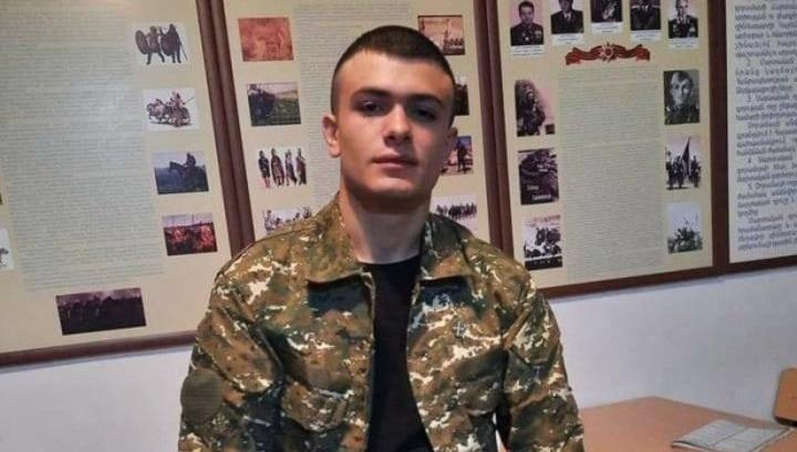 Ադրբեջանի ագրեսիայի հետեւանքով զոհվել է 19-ամյա Արեն Մալաքյանը․ News.am