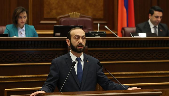 Ամիսը 2 գործուղում, 29 քաղաք և $ 260.000. Yerkir.am