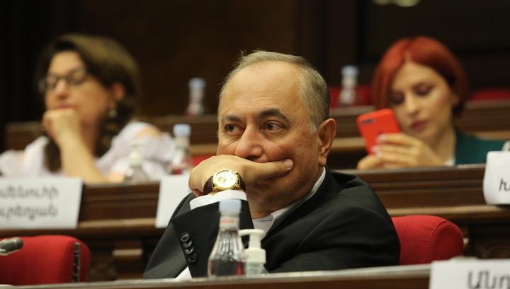 Արմեն Չարչյանի խափանման միջոցի փոփոխելու հարցով հրատապ նիստ հրավիրելու միջնորդություն է ներկայացվել դատարան. «Փաստինֆո»