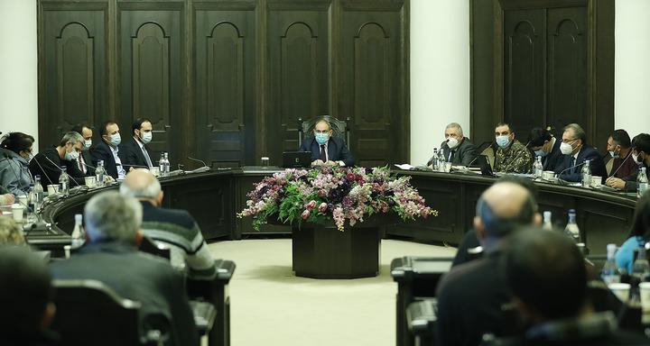 Փաշինյանը կրկին հանդիպում է ունեցել գերեվարված և անհետ կորած անձանց ընտանիքների հետ