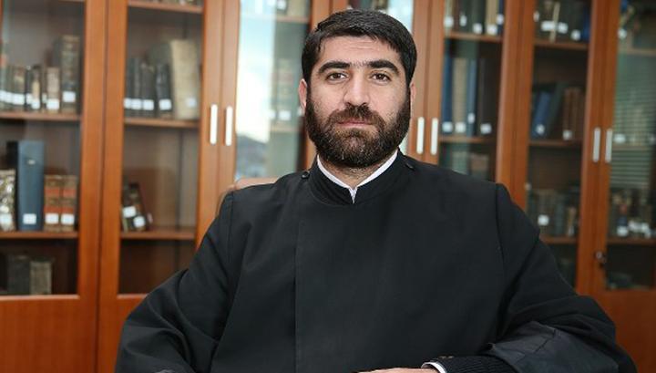 Քո սուրը ետ դիր իր տեղը, որովհետև, ովքեր սուր են վերցնում, սրով կընկնեն. Արարատ քահանա Պողոսյան