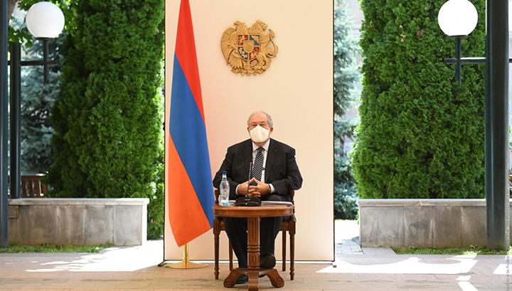 Եթե իմ ստորագրմանն է գալիս օրենք, որը որևէ սահմանադրական խնդիր չունի, ո՞րն է իմ ընտրությունը․ նախագահ