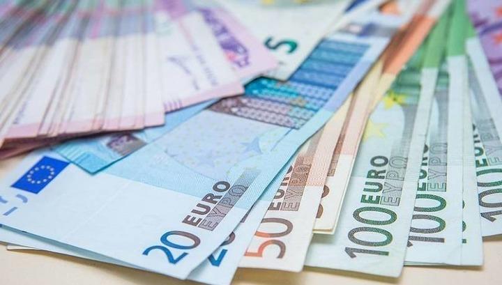 Ազգականը թալանել է թոշակառուին՝ հափշտակելով 8,750 դոլար և 900 եվրո