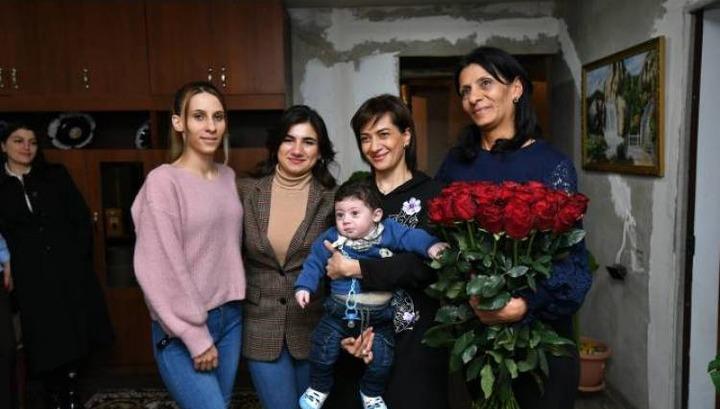 Ադրբեջանցիներն այցելել են այն տունը, ուր մեկ ամիս առաջ գնացել էր Աննա Հակոբյանը. «Հրապարակ»