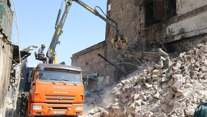 «Սուրմալուում» պայթյունից ավերված շենքի հարակից տարածքը լիովին մաքրվել է. ԱԻՆ