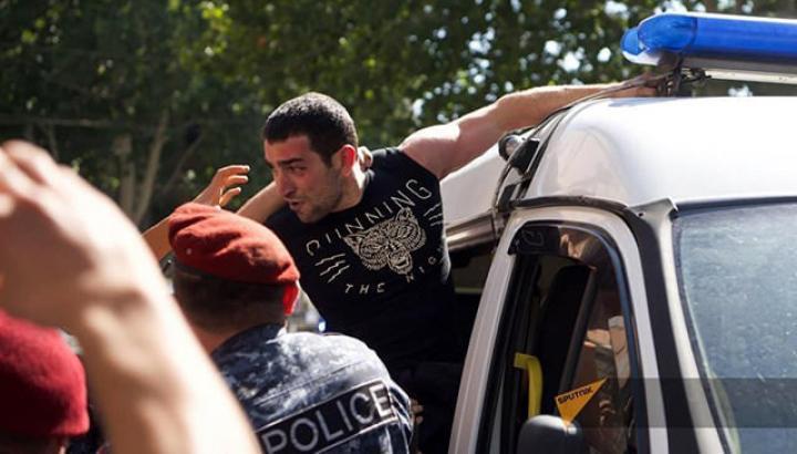 Լևոն Քոչարյանը պետք է շարունակեր գտնվել բժշկական կենտրոնում, սակայն իրավապահները որոշել էին դա ևս անտեսել. «Փաստ»