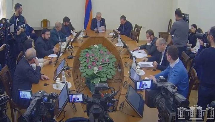 Կգործի՞ արդյոք քննիչ հանձնաժողովը․ «Հրապարակ»