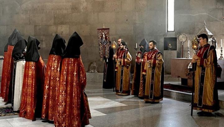 Ամենայն Հայոց Կաթողիկոսը հոգեհանգստի կարգ է կատարել ջրհեղեղի հետևանքով զոհված հայորդիների համար