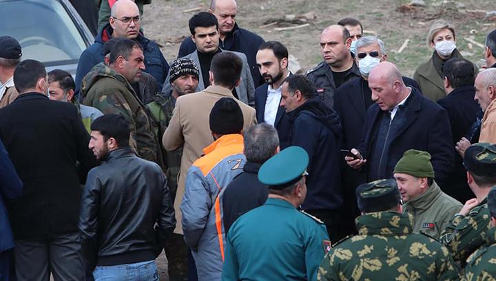 Սյունիքում բնակարանը կորցրած ընտանիքների համար կկառուցվեն նոր տներ. Տիգրան Ավինյան