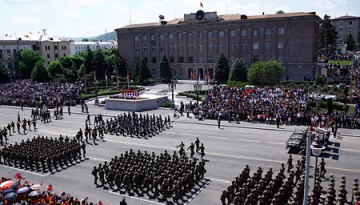 200 տարի անց գալիք սերունդները կհավատա՞ն, որ սա 2012 թվականին Ստեփանակերտում է․ Հասրաթյան