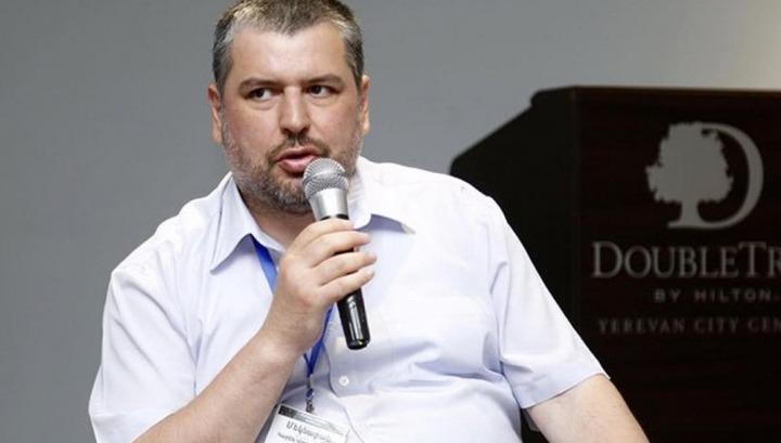 Երբ իրավիճակը մի քիչ հանգստանում է, Նիկոլն իր ընտանիքի անդամներով նորից գլուխը ծակից հանում է․ Կարեն Վրթանեսյան