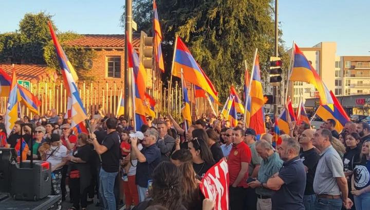 Սփյուռքում բողոքի ալիքները կասեցնելու իշխանությունների ջանքերն ապարդյուն են անցնում․ «Փաստ»