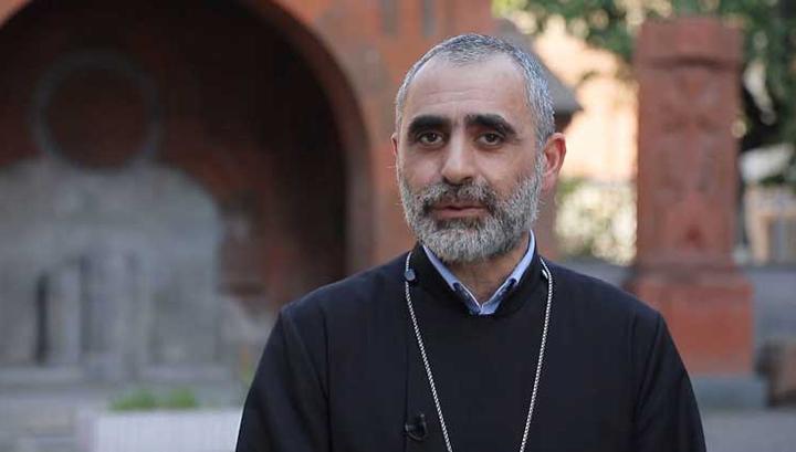 Որոշ քաղաքական և հասարակական գործիչներ խեղաթյուրել են Մայր Աթոռի հայտարարությունը. քահանա Արթենյան
