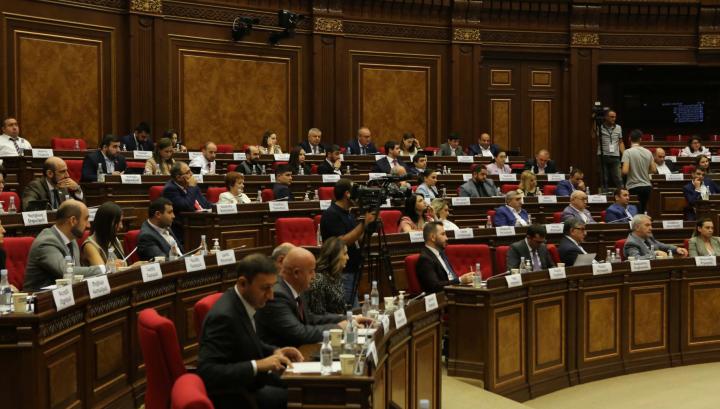 Իշխանությունը փնտրում է ֆրոնտ գնացող զինվորների. «Հրապարակ»