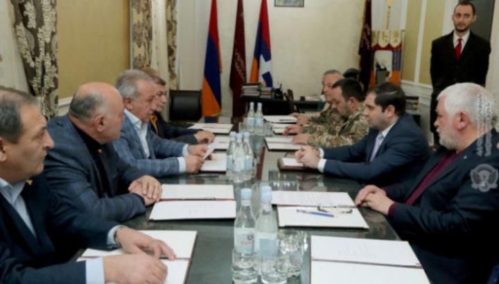 Սուրեն Պապիկյանն այցելել է Երկրապահ կամավորականների միություն