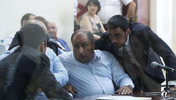 Ռոբերտ Քոչարյանի պաշտպանները միջնորդեցին գնահատել  300-րդ հոդվածի սահմանադրականությունը