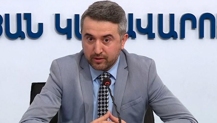 «Կորոնաներկայացում» կբեմադրվի՞ թատրոններում․ լրագրողը՝ փոխնախարարին