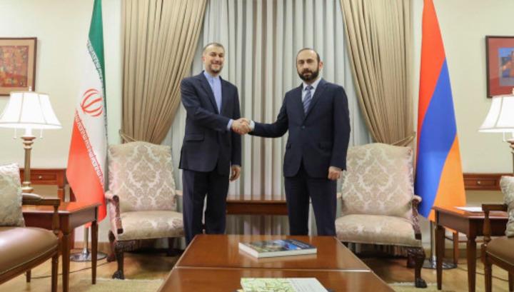 Տեղի է ունենում Հայաստանի և Իրանի ԱԳ նախարարների առանձնազրույցը