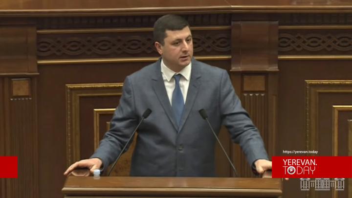 Ձեր առաջարկում ռեալ արտոնություններ չկան. Տիգրան Աբրահամյանը՝ ՔՊ օրինագծի մասին