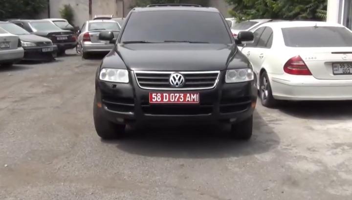 Կեղծ դիվանագիտական համարանիշերով մեքենա են հայտնաբերել