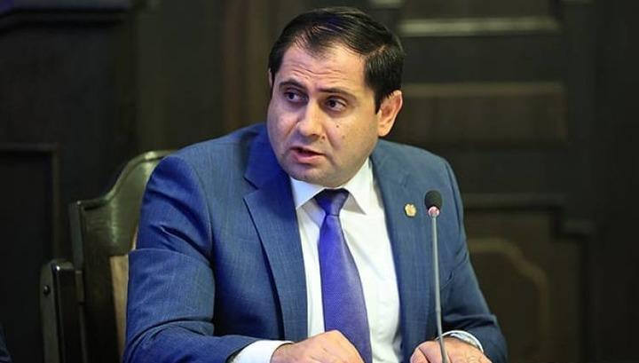 Սուրեն Պապիկյանը նվեր է ստացել 19 մլն դրամ, 22 հազար դոլար և 13 հազար եվրո․ «Հետք»