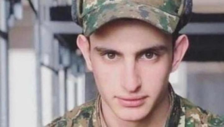 Երասխում հակառակորդի կրակոցից զոհված զինծառայողը հետմահու պարգեւատրվել է