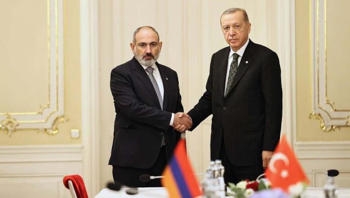 Չավուշօղլուն Փաշինյանից գոհ է, իսկ ընդդիմությունից ու սփյուռքից՝ դժգոհ