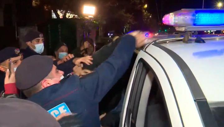 Ոստիկանությունը հայտնում է 28 բերման ենթարկվածի մասին, սակայն ոչ պաշտոնական թիվն ավելի մեծ է