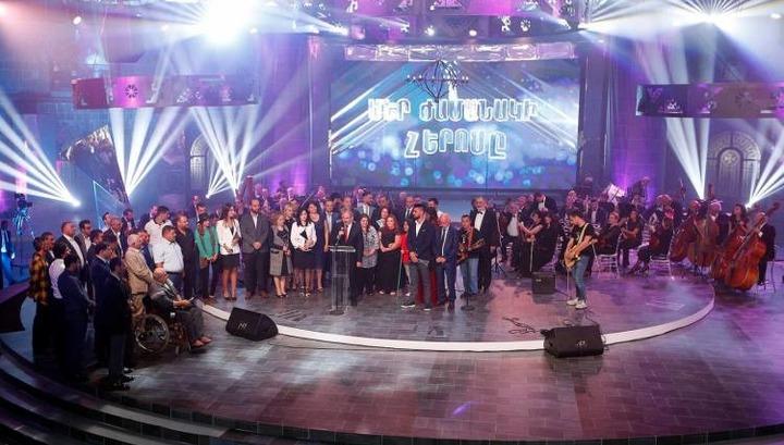 Իշխանական էլիտան տարեվերջյան ժամանցային հավաքույթների, քեֆ-ուրախությունների մեջ է․ «Հրապարակ»