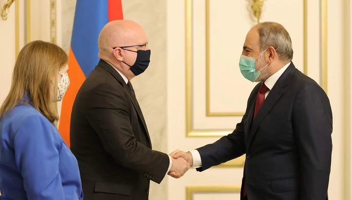 Զավեշտալի իրավիճակ. ով է այս պահին Նիկոլ Փաշինյանը․ «Ժողովուրդ»