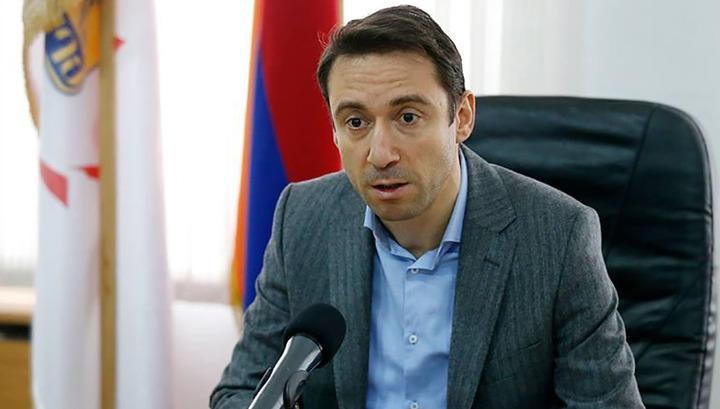 Հայկ Մարությանի ստվերային կադրերը. «Ժողովուրդ»