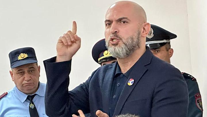 Նիկոլին դիսկոմֆորտ է, որ Հայաստանում են հայտնվել իր ազդեցությունից դուրս գտնվող Արցախի պետական կառույցները․ Աշոտյան