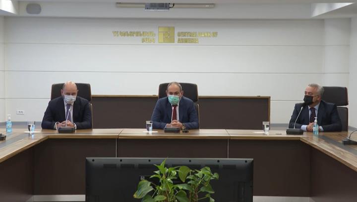 Վարչապետը ԿԲ աշխատակազմին է ներկայացրել նորընտիր նախագահին